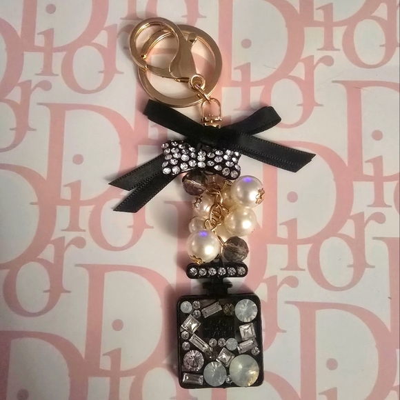 Accessories - Unbranded Bougie bag charm/Keychain NEW
